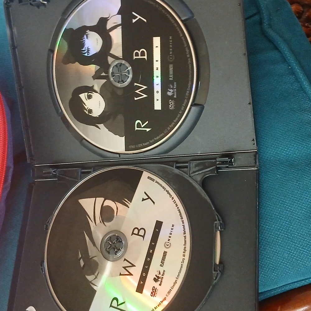 RWBY Collection 3-Disc Set - Picture 4 of 4